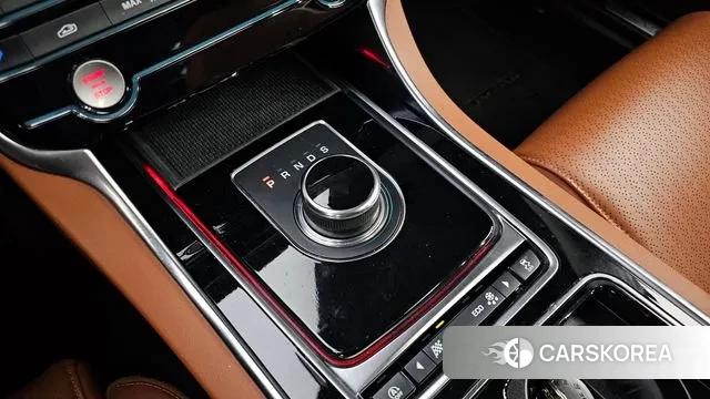 Jaguar XE id 3362695 из Кореи 19