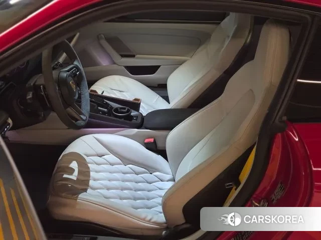 Porsche 911(992) id 3354936 из Кореи 19