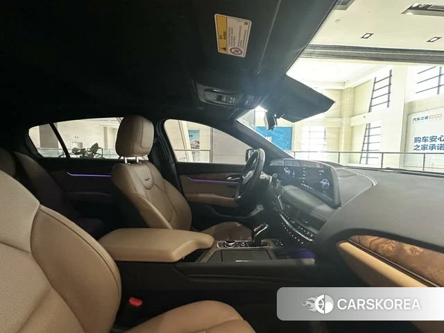 Cadillac CT5 id 4213707 из Китая 19