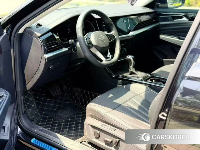 Volkswagen Passat id 4301464 из Китая 9