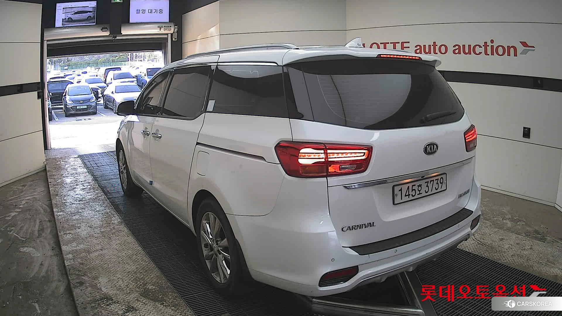 Kia Carnival Limousine id 3882142 из Кореи 37