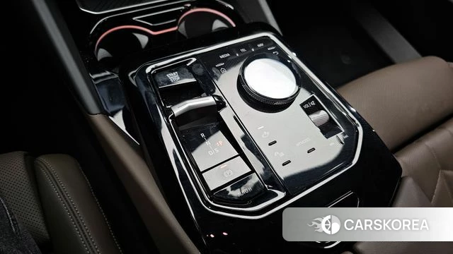 BMW 5 Series (G60) id 3952550 из Кореи 19