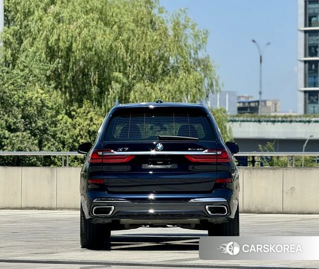 BMW X7 id 4254650 из Китая 9