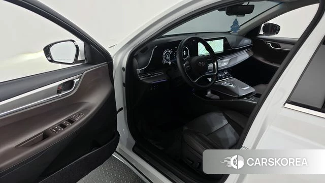Hyundai The New Grandeur IG id 4872902 из Кореи 32