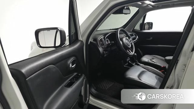 Jeep Renegade id 4434088 из Кореи 29