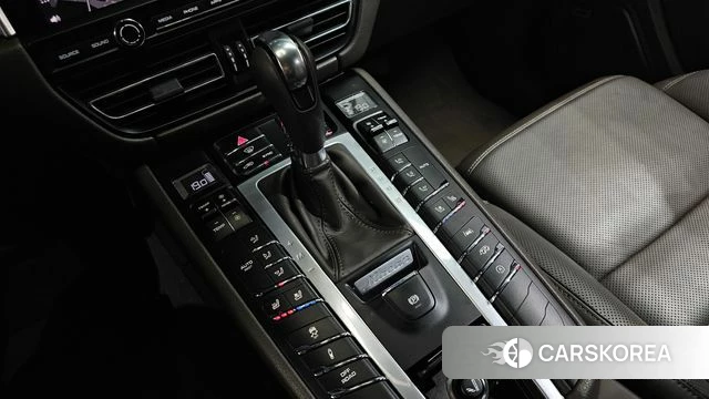 Porsche Macan id 4519216 из Кореи 37