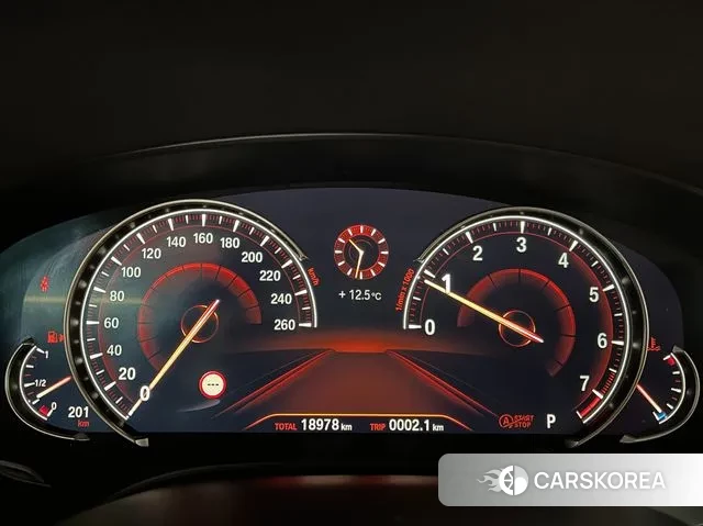 BMW 5 Series (G30) id 3469752 из Кореи 19