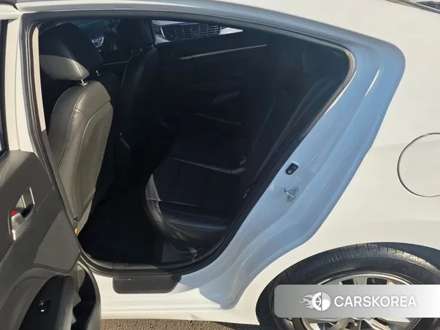 Hyundai The New Avante AD id 3647032 из Кореи 19