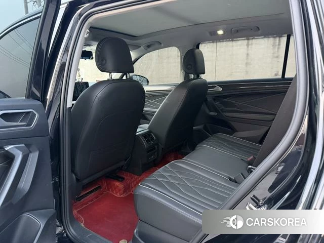 Volkswagen Tiguan L id 4272300 из Китая 9