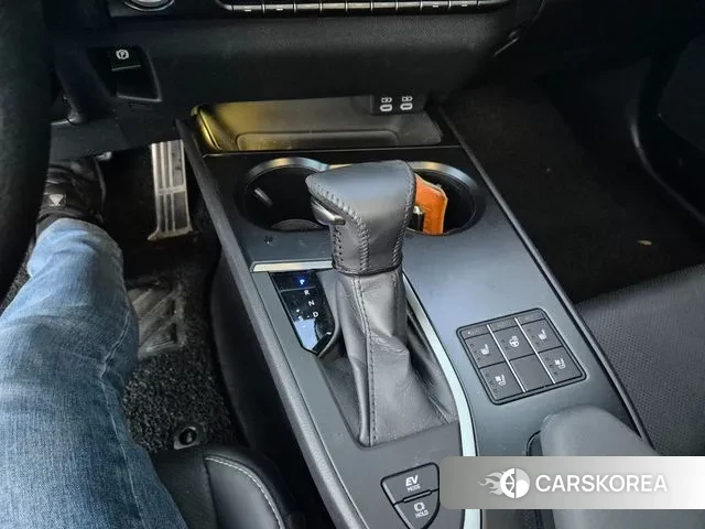 Lexus UX250h id 3415875 из Кореи 19