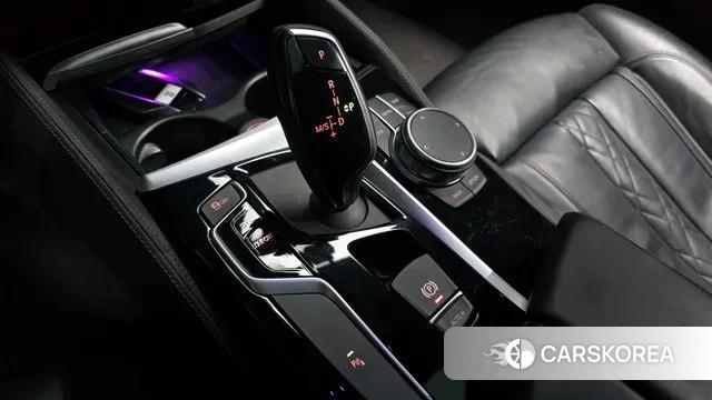 BMW 5 Series (G30) id 3661146 из Кореи 19