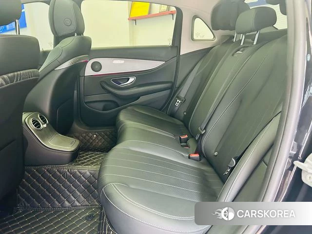 Mercedes-Benz E-class id 4367429 из Китая 25