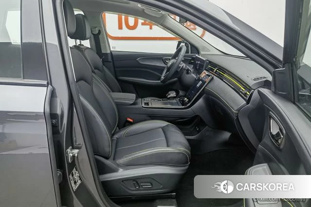 Roewe eRX5 id 4236145 из Китая 23
