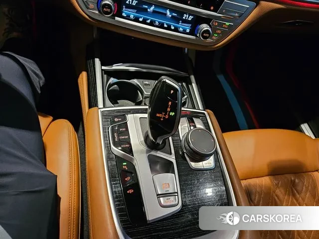 BMW 7 Series (G11) id 3027906 из Кореи 13