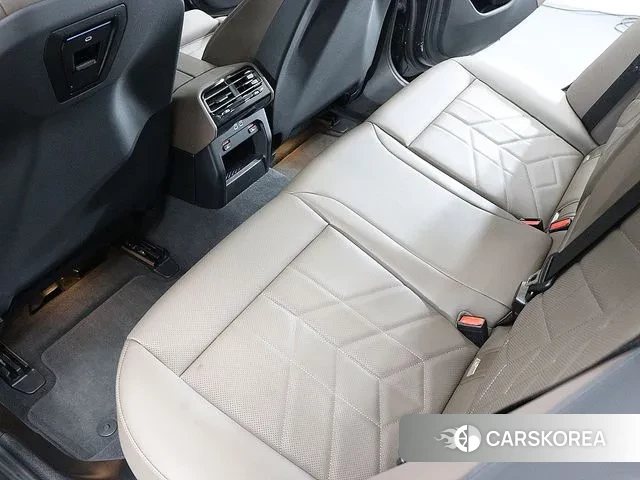 BMW 5 Series (G60) id 3383156 из Кореи 19