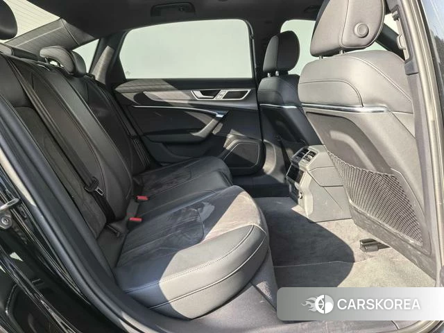 Audi A6L id 4341795 из Китая 9