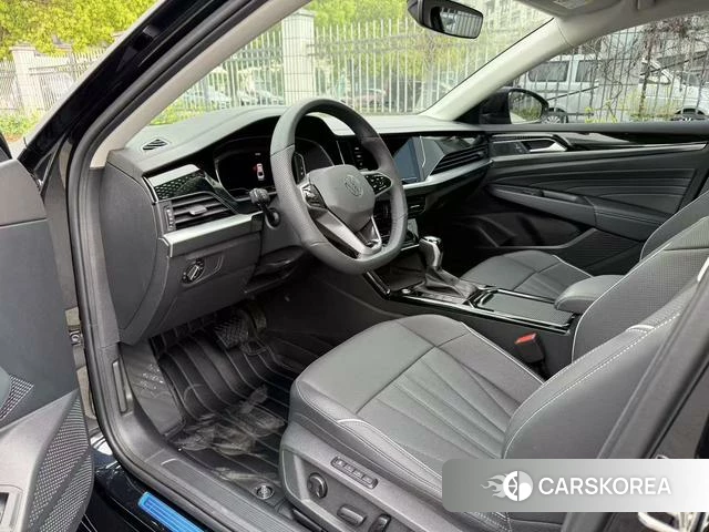 Volkswagen Passat id 4241462 из Китая 10