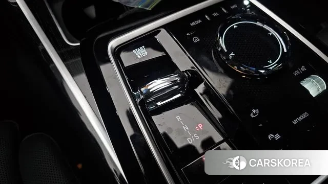 BMW 7 Series (G70) id 3757794 из Кореи 19