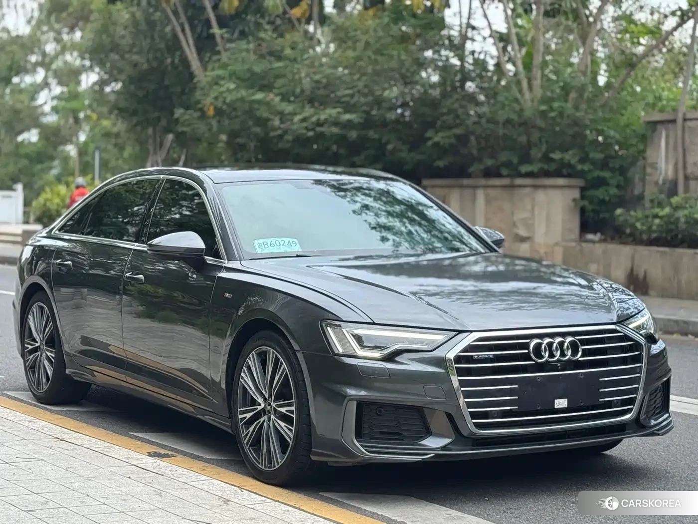 Audi A6L id 4547592 из Китая 15