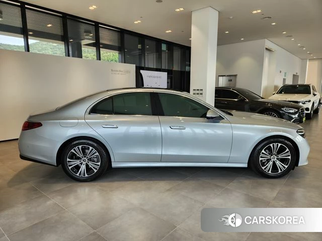 Mercedes-Benz E-Class W214 id 4432318 из Кореи 19