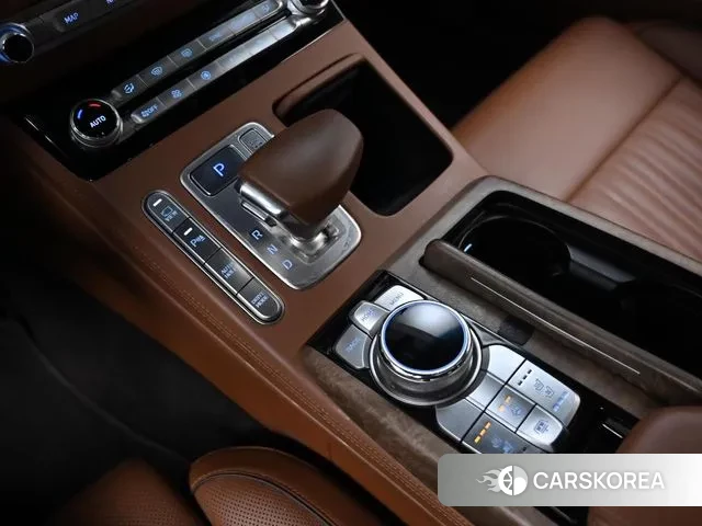 Genesis G90 id 3651298 из Кореи 19