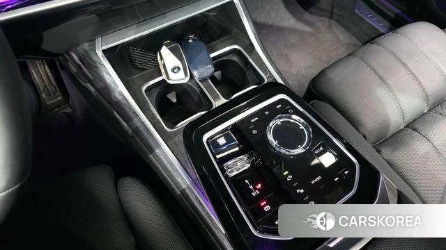 BMW 7 Series (G70) id 4571686 из Кореи 19