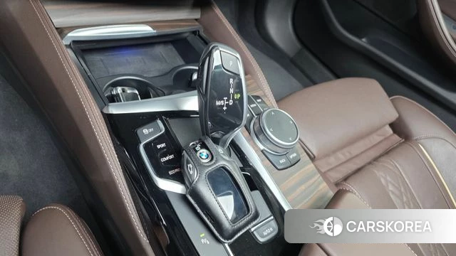 BMW 5 Series (G30) id 4430072 из Кореи 31