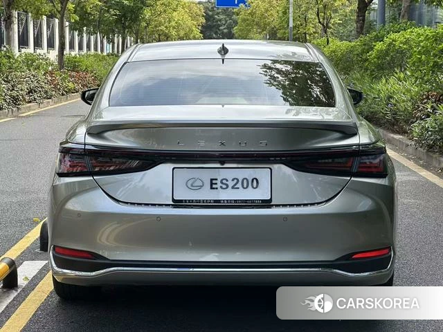 Lexus ES id 4278025 из Китая 12
