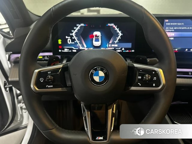 BMW 5 Series (G60) id 4298595 из Кореи 19