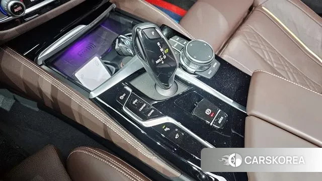 BMW 5 Series (G30) id 3365985 из Кореи 19