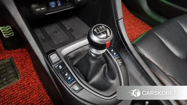 Hyundai Veloster (JS) id 3703829 из Кореи 19