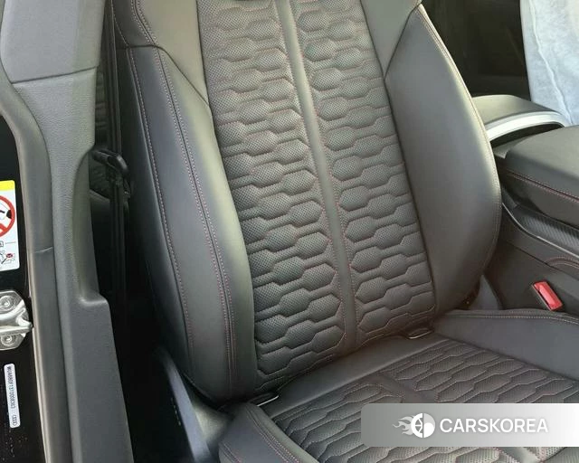 Audi RS Q8 id 4239787 из Китая 9