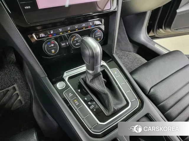 Volkswagen Passat GT (B8) id 3375283 из Кореи 19