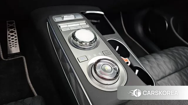 Genesis GV70 id 3596565 из Кореи 19