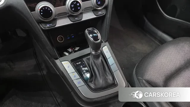 Hyundai The New Avante AD id 3692596 из Кореи 19