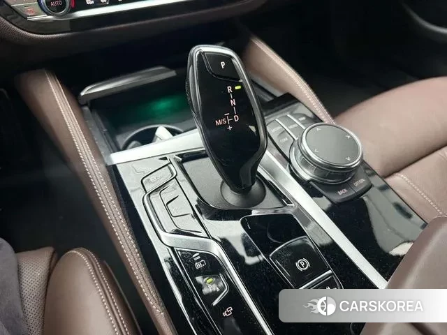 BMW 5 Series (G30) id 3734851 из Кореи 18