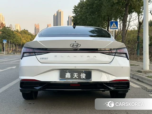 Hyundai Elantra id 3993449 из Китая 18