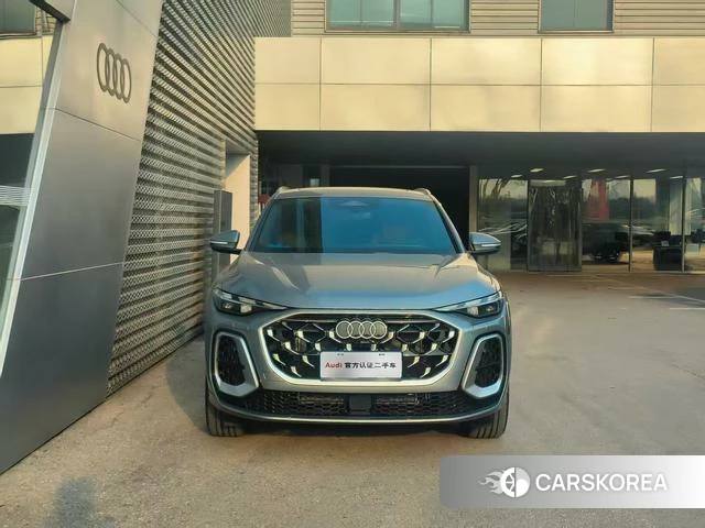 Audi Q5L id 3920357 из Китая 9