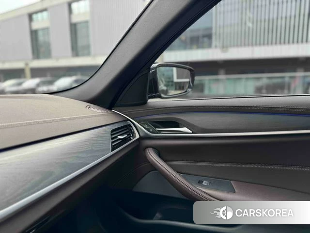 BMW 5 series id 4307590 из Китая 13