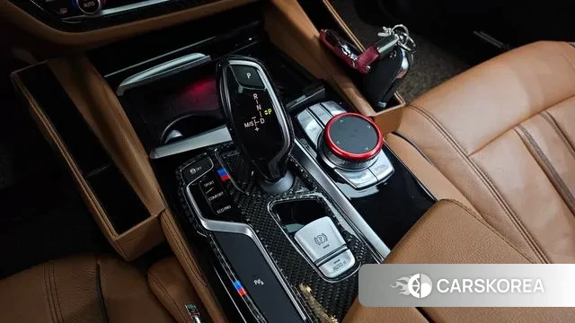 BMW 5 Series (G30) id 3530748 из Кореи 19