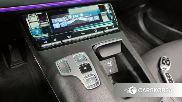 Hyundai The New Grandeur IG Hybrid id 3716653 из Кореи 19