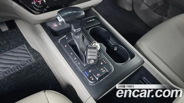 Kia All New Carnival id 2702107 из Кореи 19