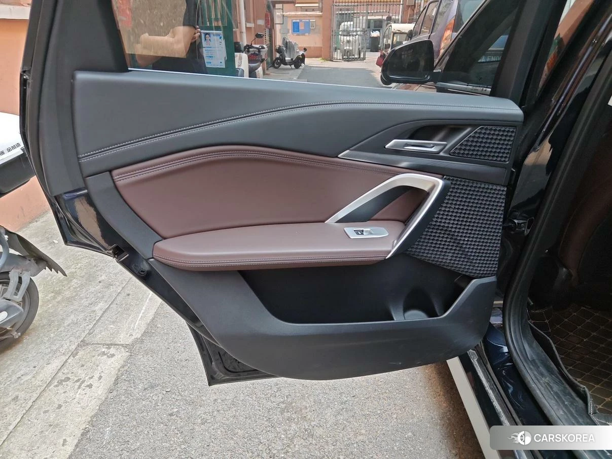 BMW X1 id 4467814 из Китая 20