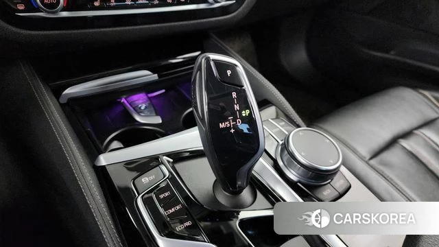 BMW 5 Series (G30) id 4294563 из Кореи 33