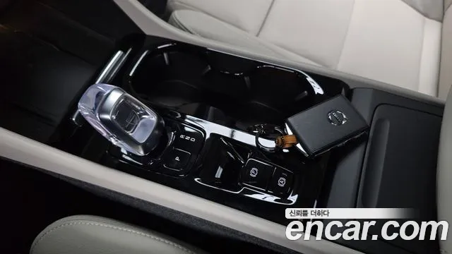 Volvo XC40 id 2650037 из Кореи 19