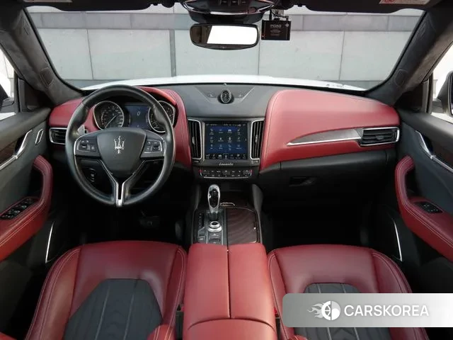 Maserati Levante id 3595798 из Кореи 19