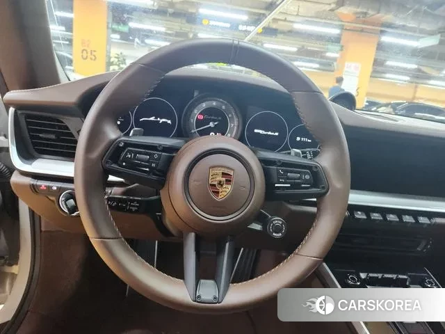 Porsche 911(992) id 3263259 из Кореи 19