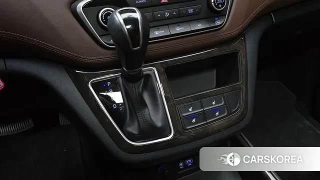 Hyundai The New Grand Starex id 3525771 из Кореи 19