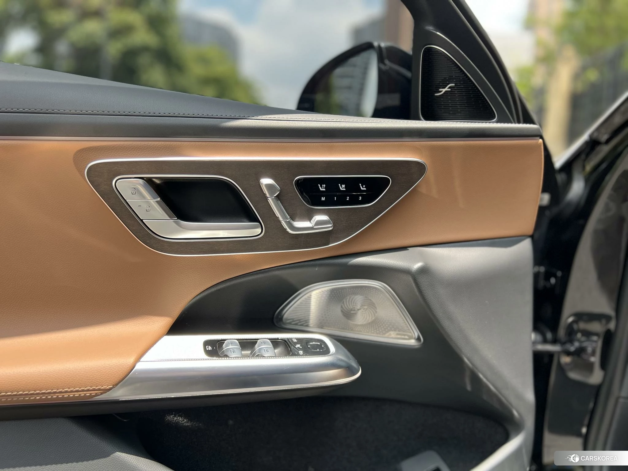 Mercedes-Benz E-class id 4455444 из Китая 19