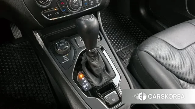 Jeep Cherokee (KL) id 3615947 из Кореи 19